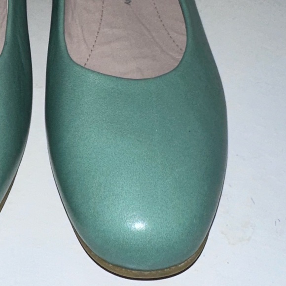 SAS, Sofia Wedge Pumps, size 6 - Picture 7 of 8